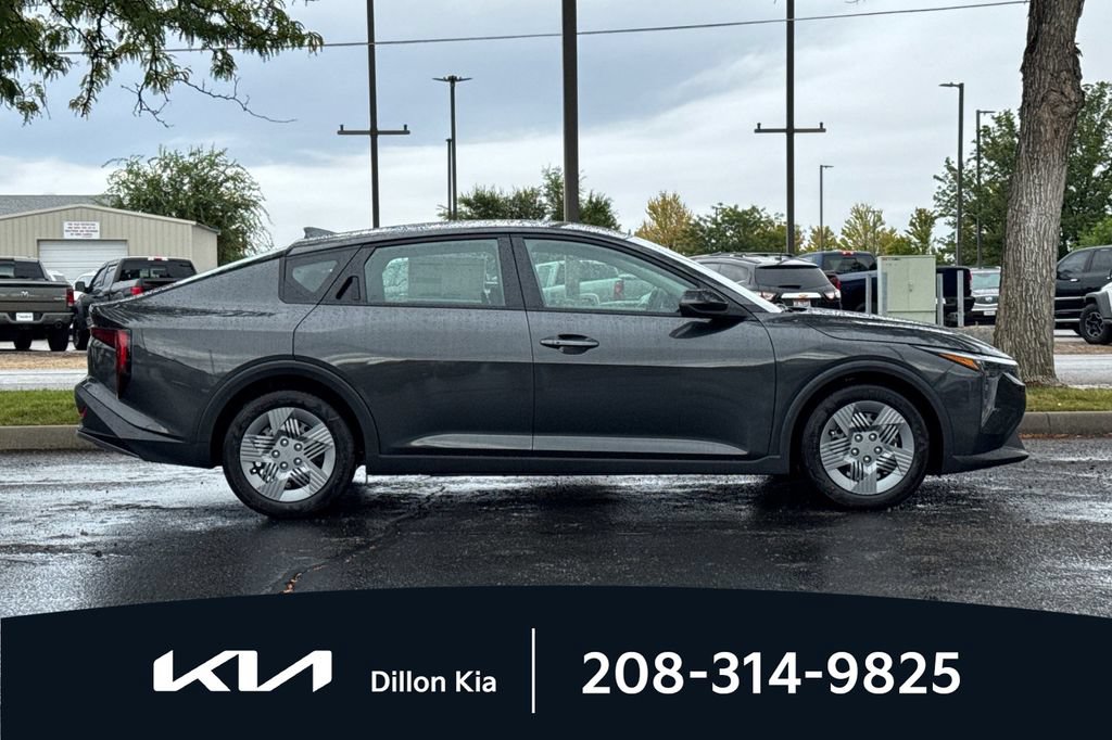 New 2026 Kia K4 FWD image 3