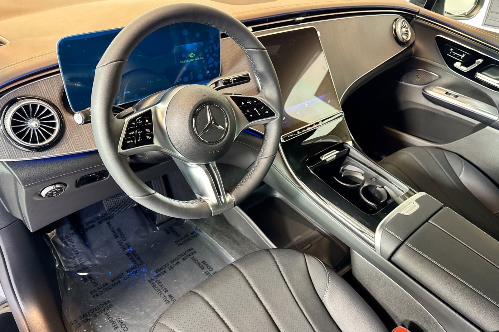 New 2026 Mercedes-Benz EQE 320 4MATIC SUV image 10