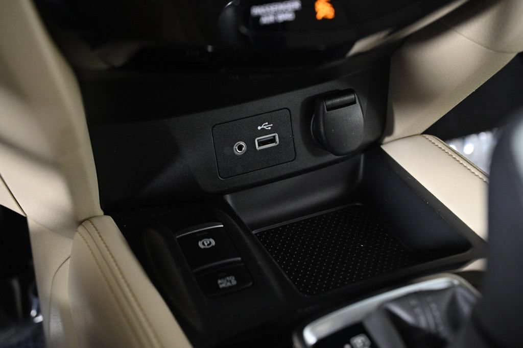 Used 2020 Nissan Rogue SL w/ Premium Package AWD/4WD image 18