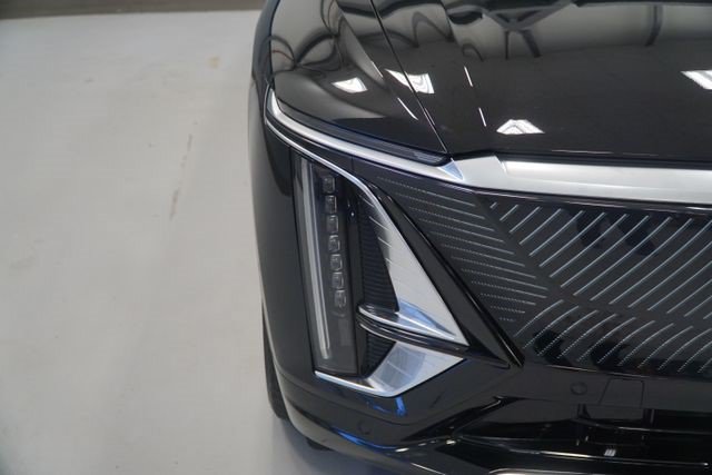 Certified 2024 Cadillac Lyriq Tech w/ Driver Assist Package AWD/4WD image 12