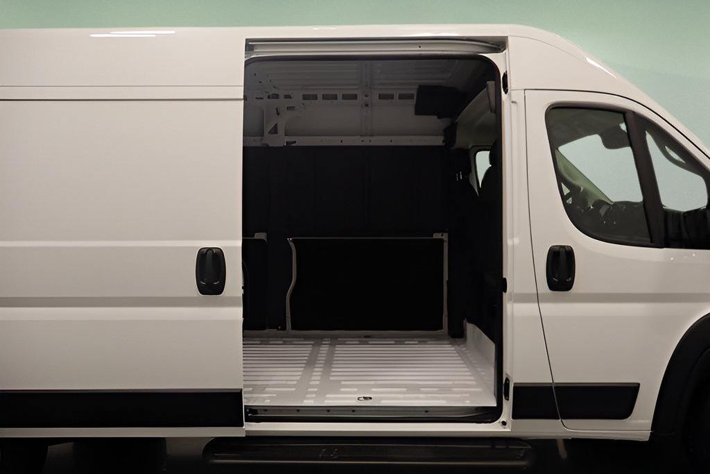 New 2025 RAM ProMaster 2500 FWD image 12