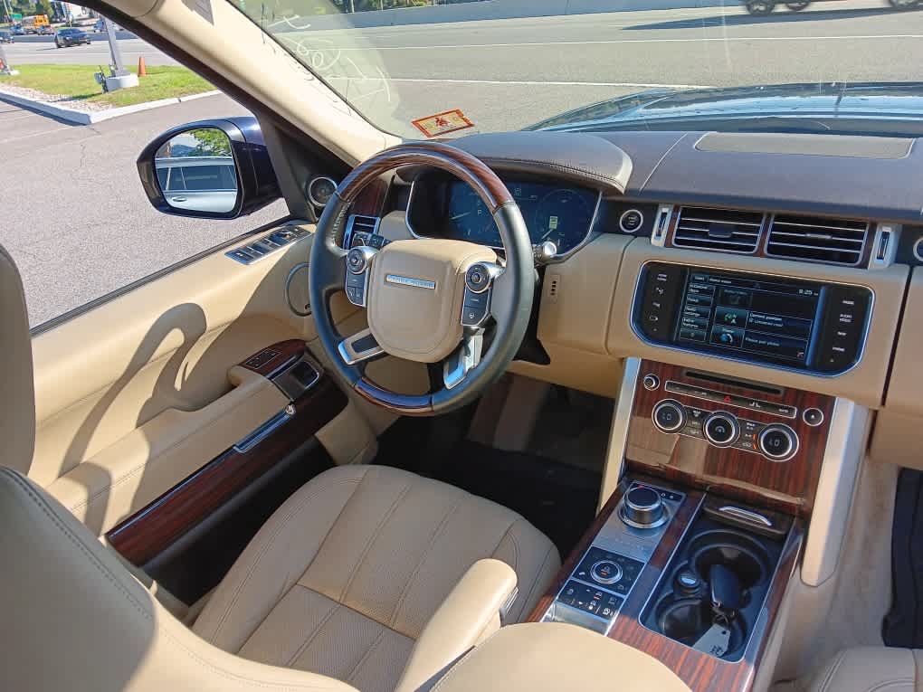 Used 2015 Land Rover Range Rover HSE AWD/4WD image 19