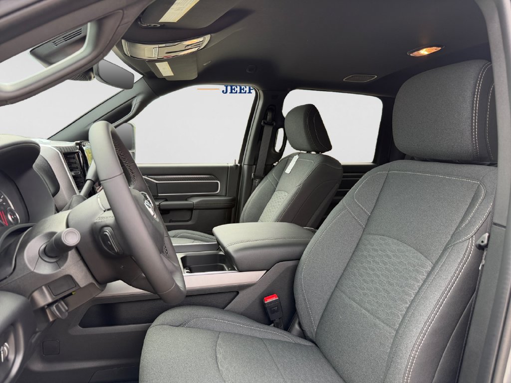 New 2026 RAM 2500 Big Horn AWD/4WD image 19