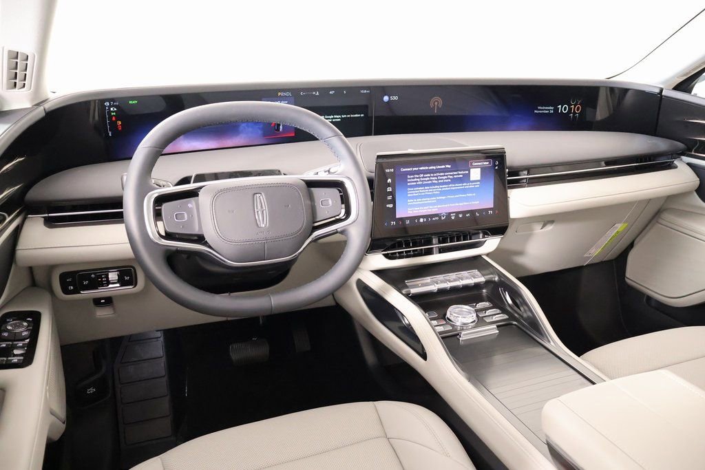 New 2026 Lincoln Nautilus Premier image 2