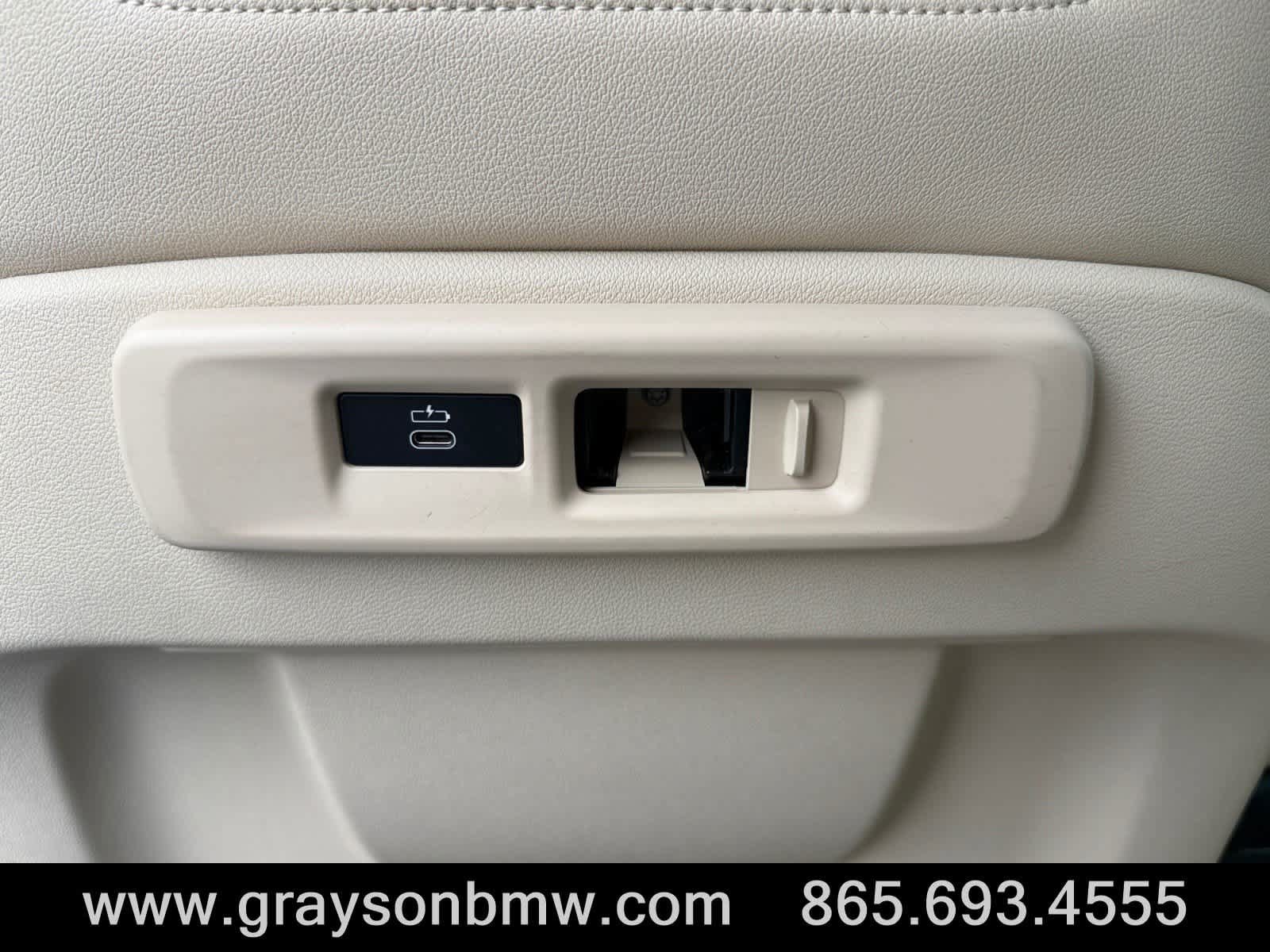 Used 2019 BMW X5 xDrive40i w/ Convenience Package AWD/4WD image 18