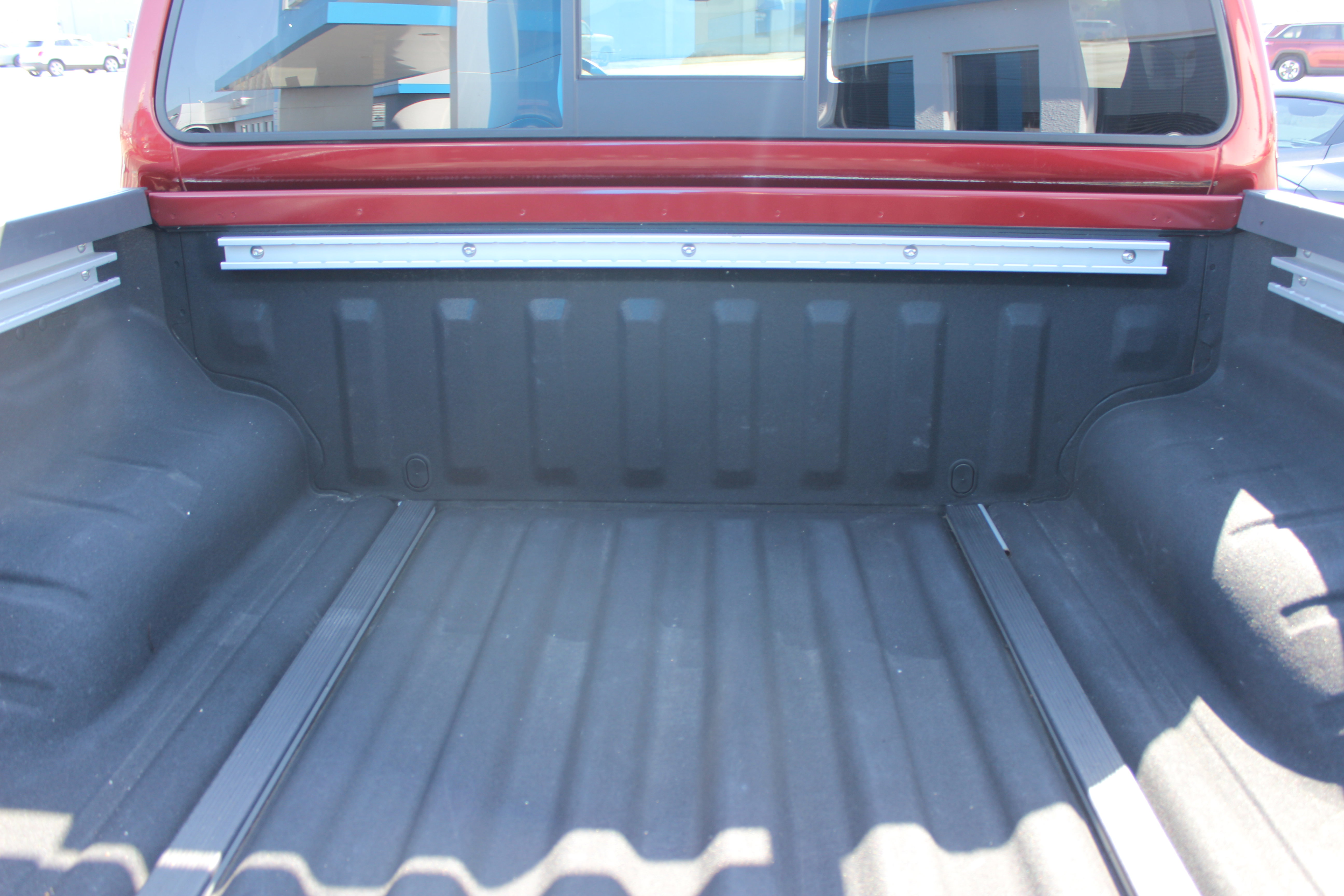 Used 2020 Nissan Frontier PRO-4X image 12