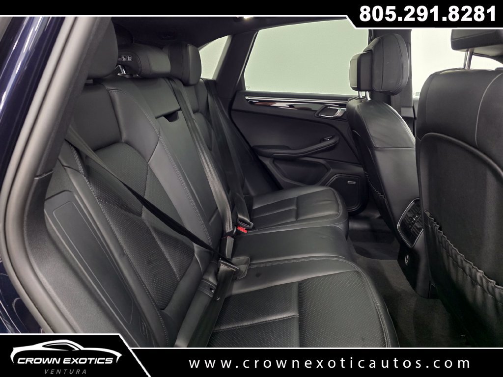 Used 2021 Porsche Macan AWD/4WD image 17