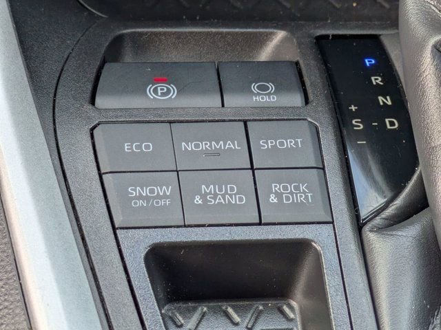 Used 2024 Toyota RAV4 LE image 19