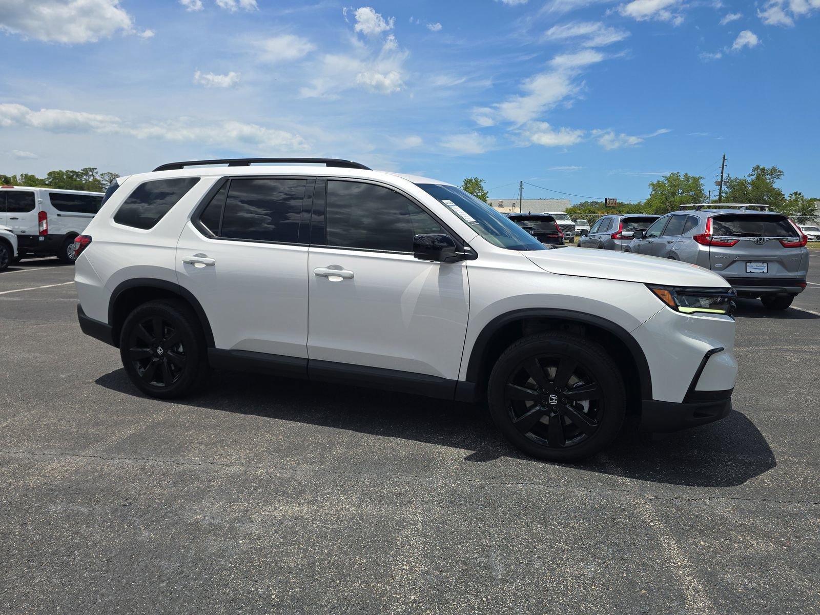 Certified 2025 Honda Pilot Black Edition image 2