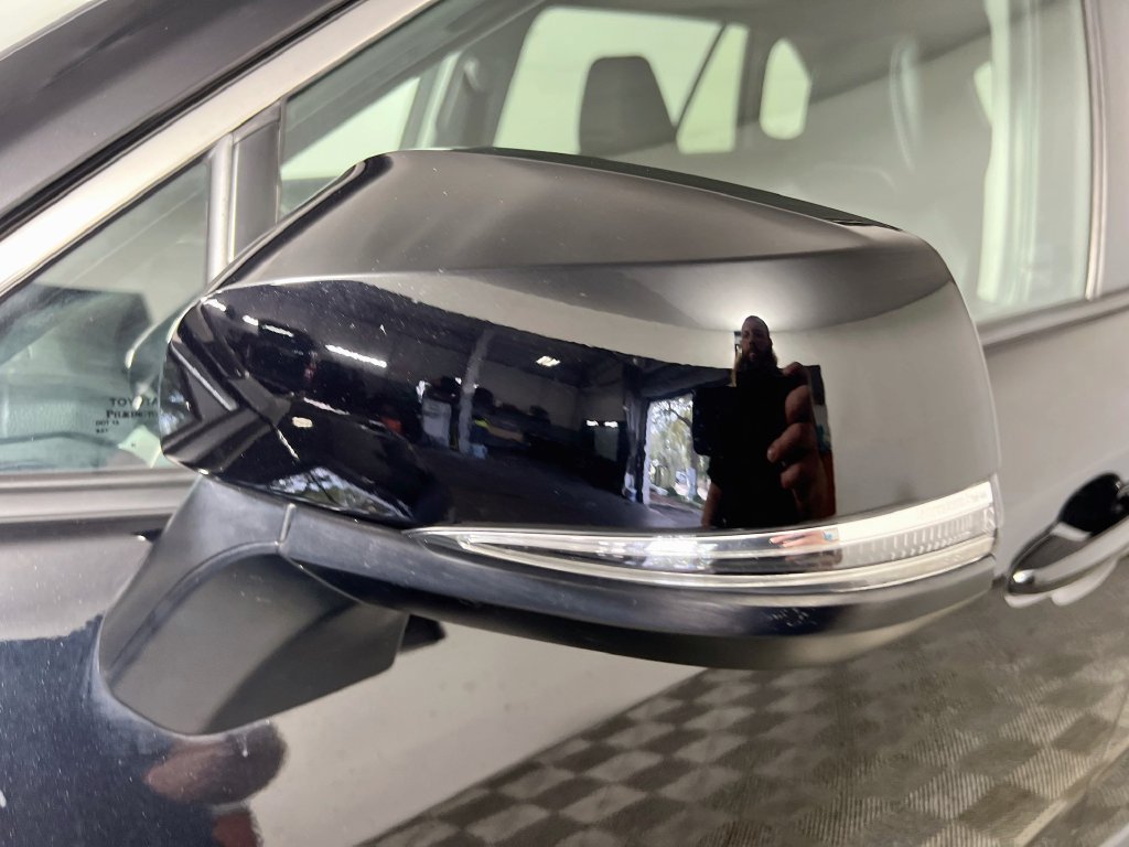 Used 2025 Toyota RAV4 XLE Premium FWD image 10