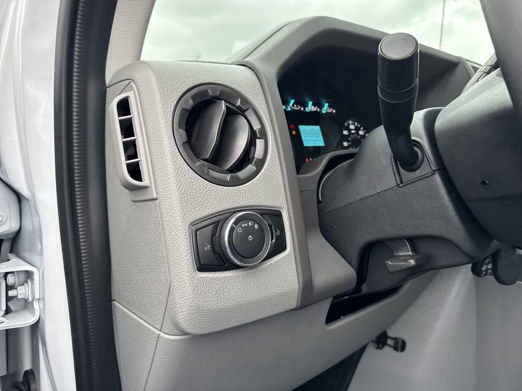 New 2026 Ford E-350 and Econoline 350 Super Duty w/ Power Equipment Group image 37