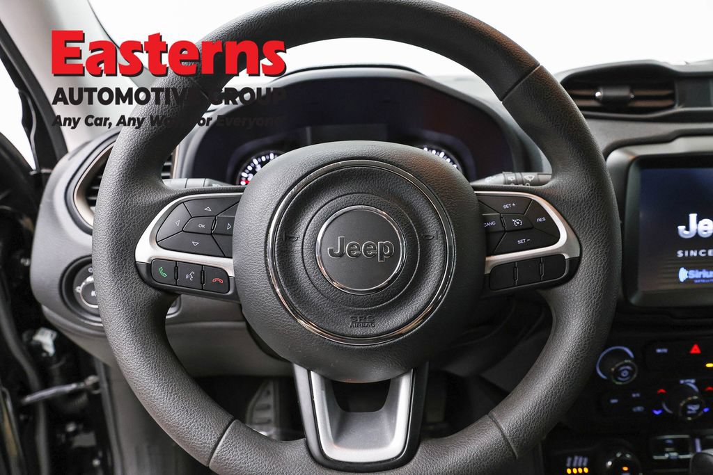 Used 2023 Jeep Renegade Latitude AWD/4WD image 10