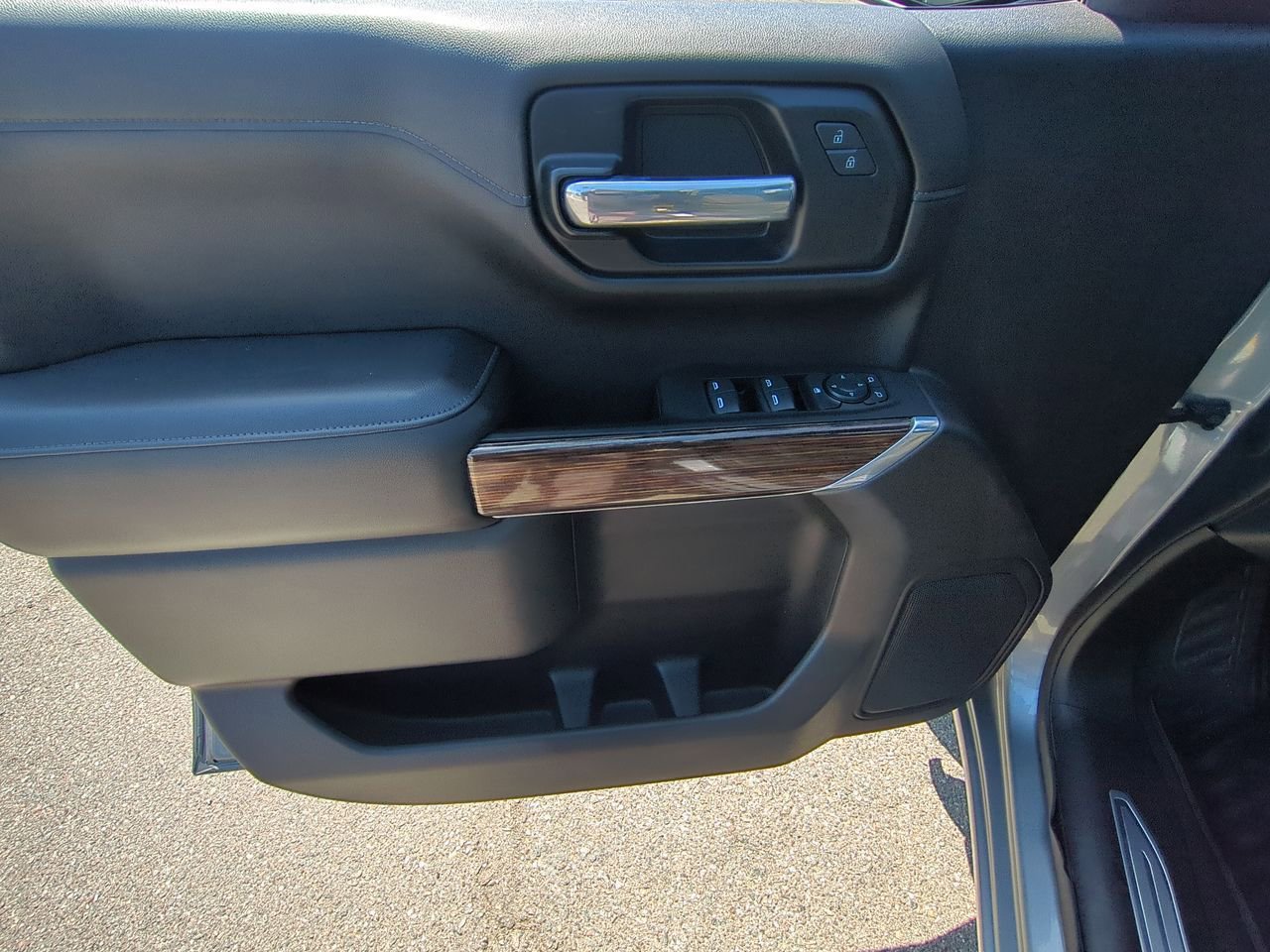 Used 2022 GMC Sierra 1500 Elevation image 21