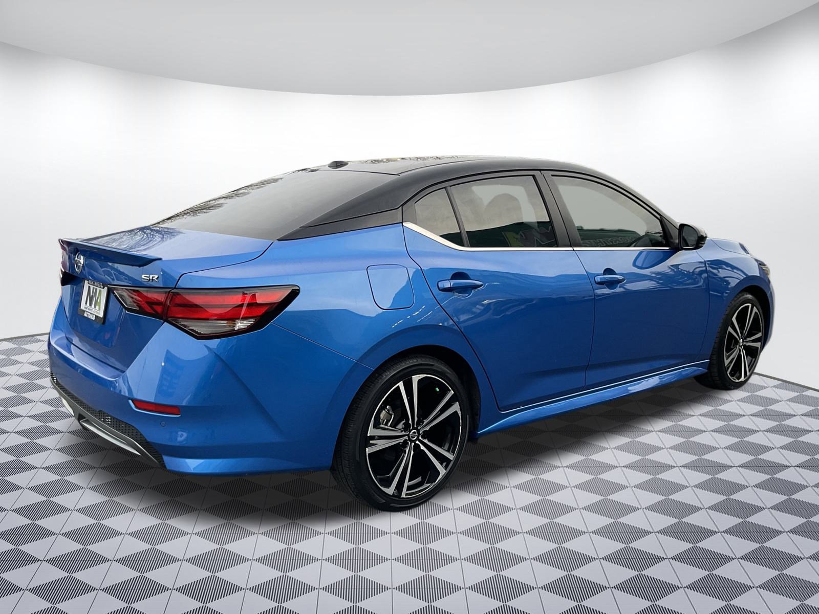 Used 2022 Nissan Sentra SR image 3