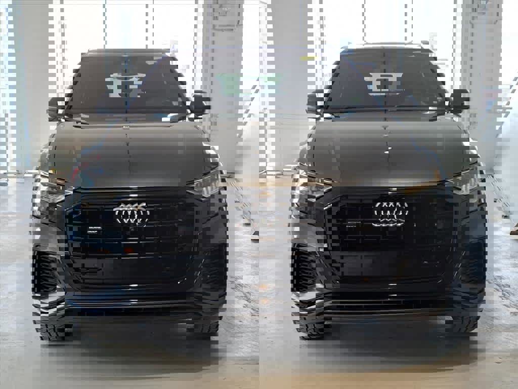 Used 2019 Audi Q8 Premium Plus w/ Premium Plus image 2