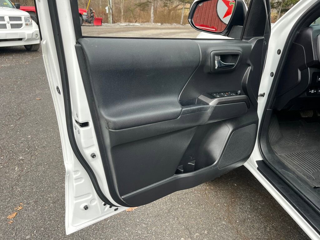 Used 2022 Toyota Tacoma 4x4 Double Cab image 25