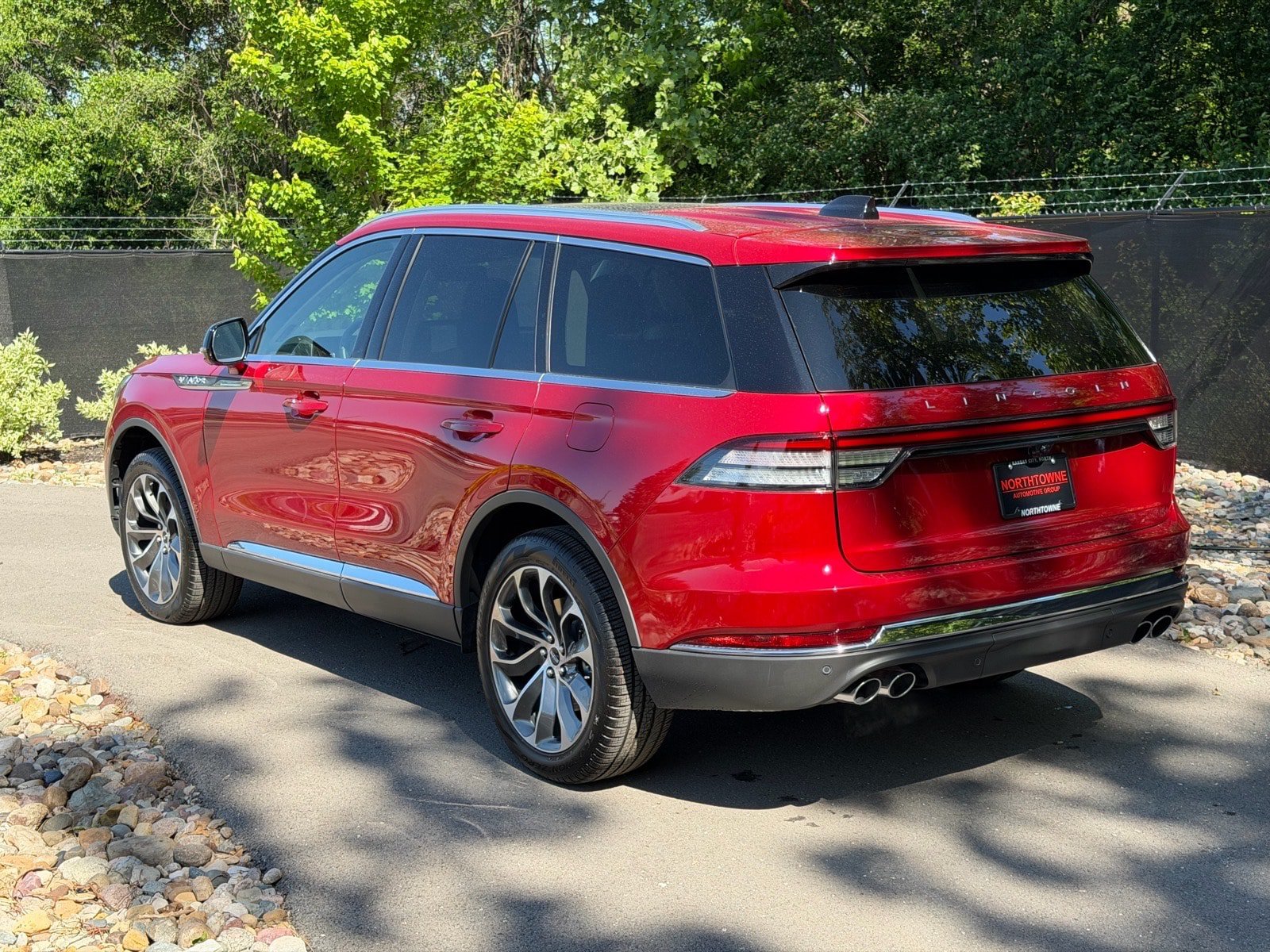New 2026 Lincoln Aviator Reserve AWD/4WD image 3