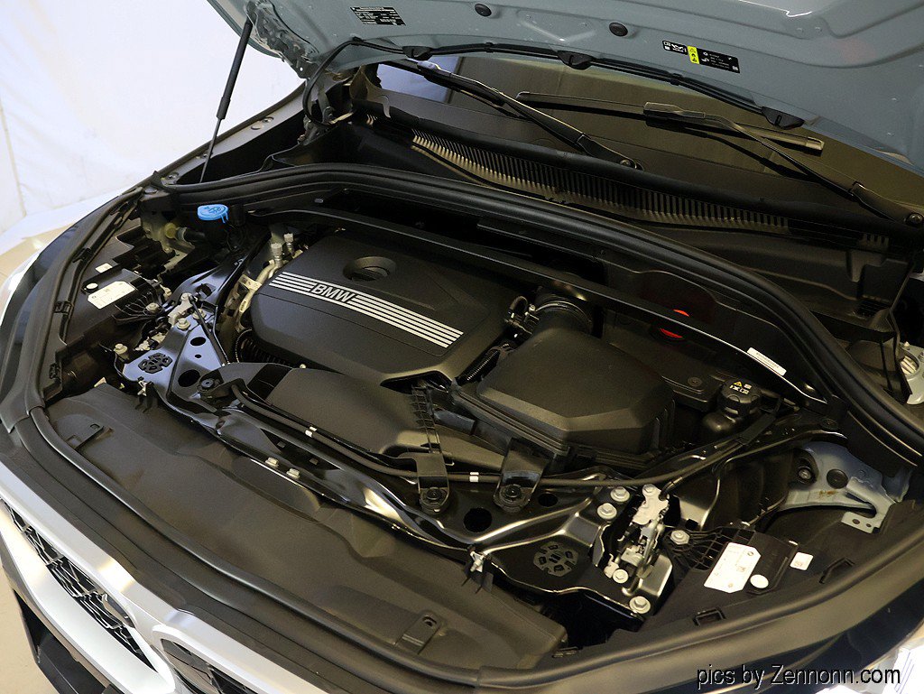 Certified 2024 BMW X2 xDrive28i w/ M Sport Package AWD/4WD image 36