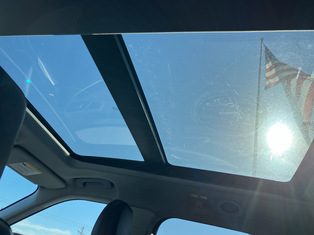 Certified 2021 Ford Explorer XLT w/ Equipment Group 202A image 25