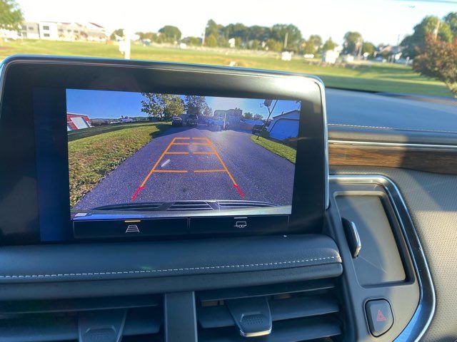Used 2023 Chevrolet Suburban Premier image 14