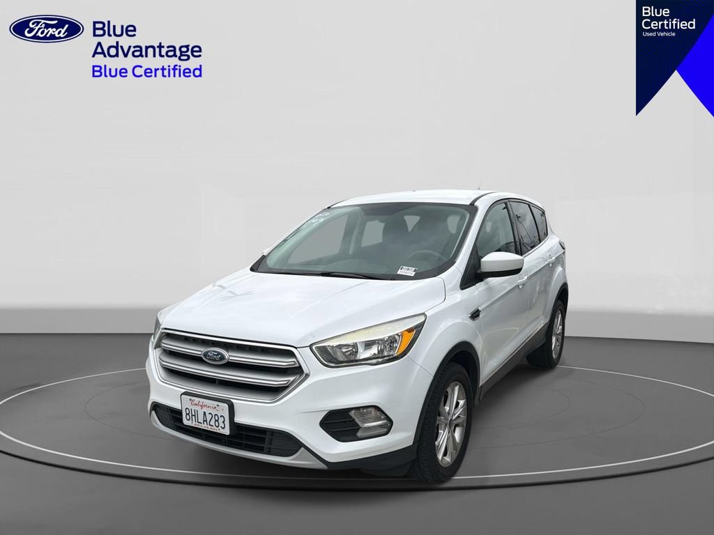 Used 2017 Ford Escape SE AWD/4WD image 3