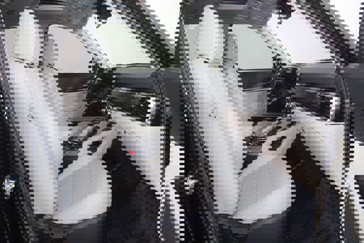 Used 2024 Kia Telluride S w/ S Sunroof Package image 13