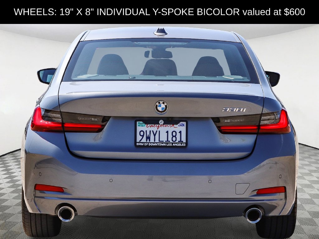 Used 2026 BMW 330i Sedan w/ Premium Package RWD image 5