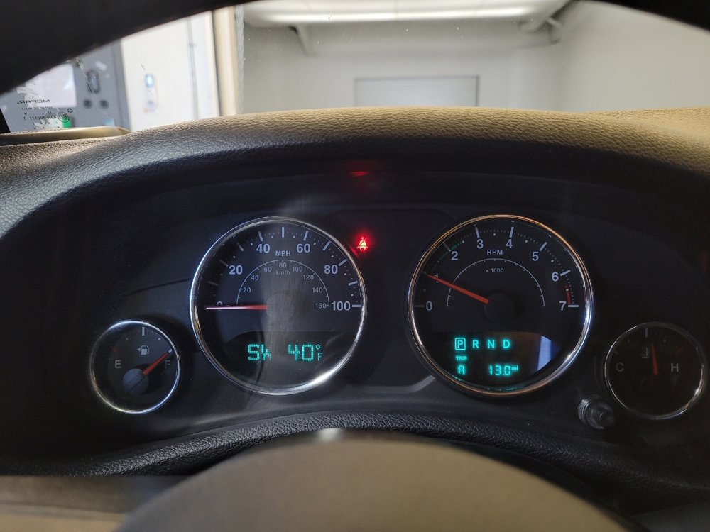 Used 2015 Jeep Wrangler Sport w/ Connectivity Group image 23