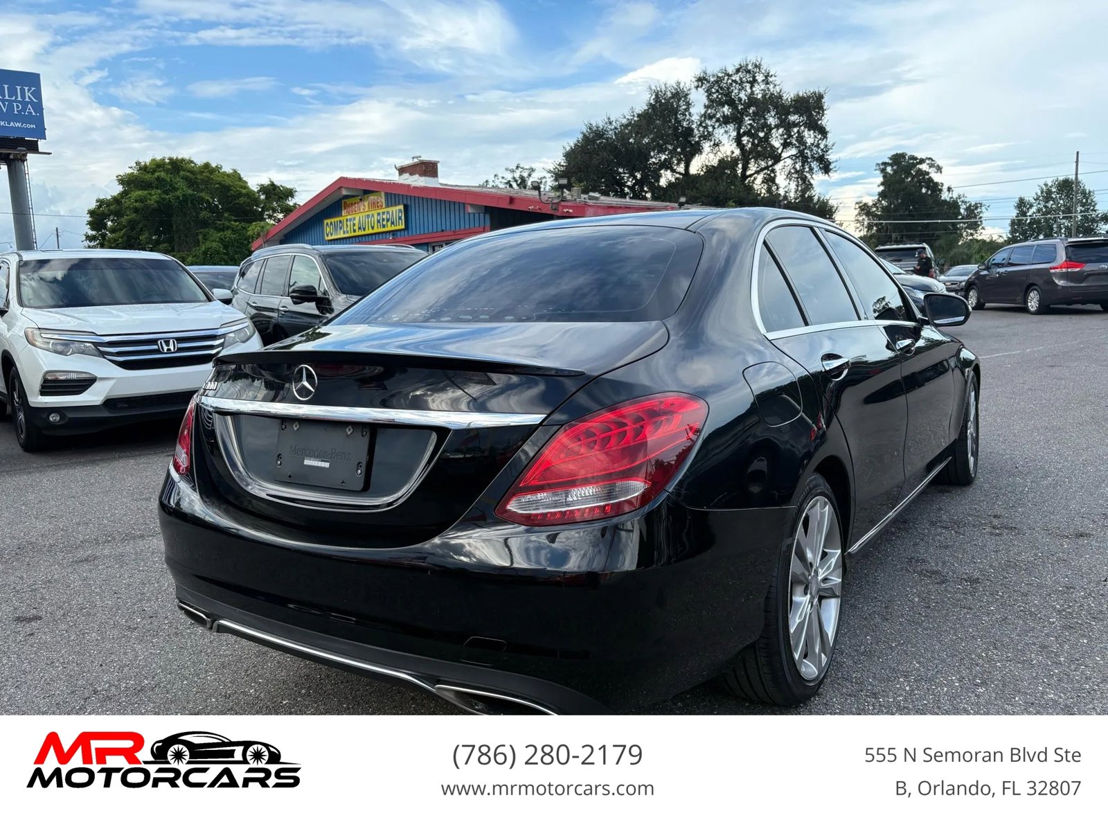 Used 2015 Mercedes-Benz C 300 Sedan image 5