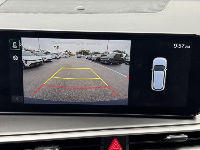 Used 2025 Kia Sorento S image 19