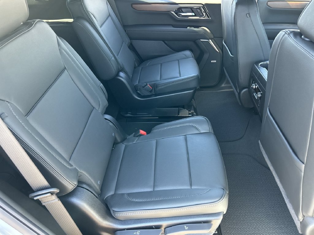 New 2027 GMC Yukon Denali w/ Sun & Power Step Package AWD/4WD image 28