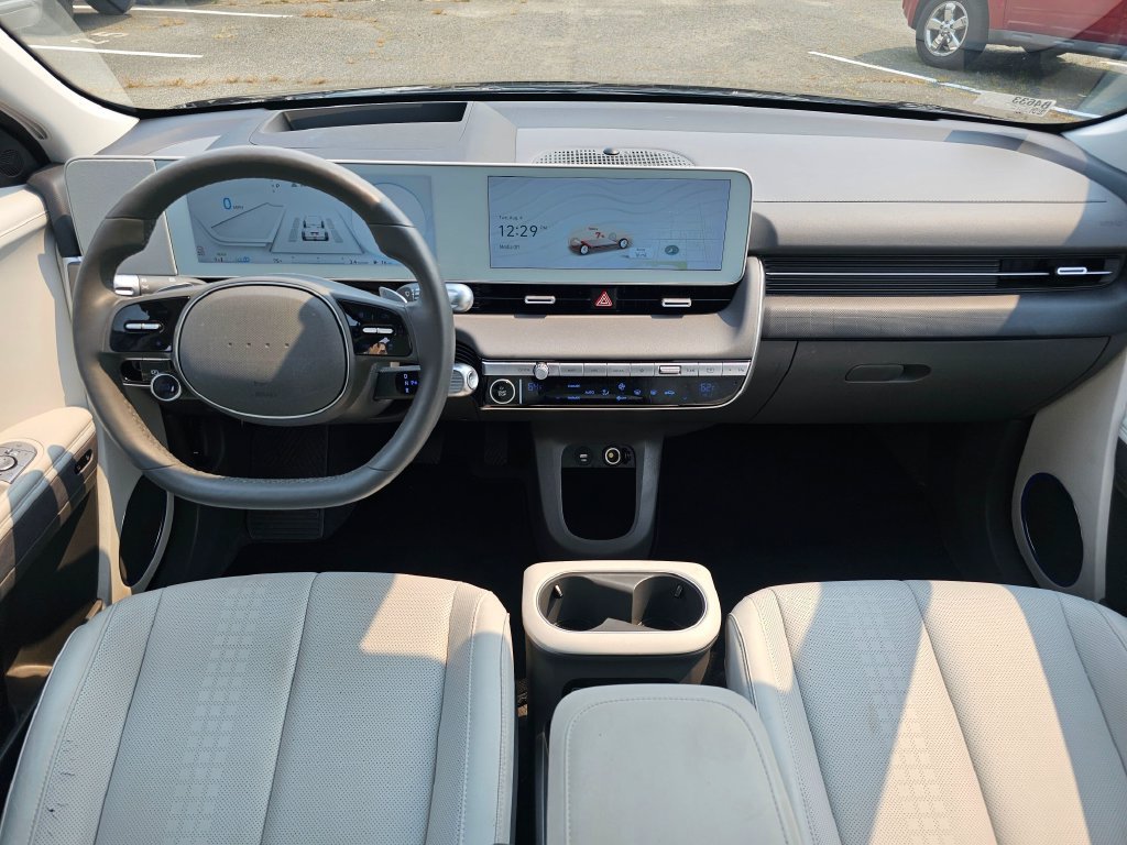 Used 2023 Hyundai Ioniq 5 Limited w/ Cargo Package AWD/4WD image 17