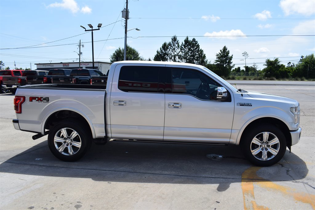 Used 2017 Ford F150 Platinum w/ Equipment Group 701A Luxury image 6