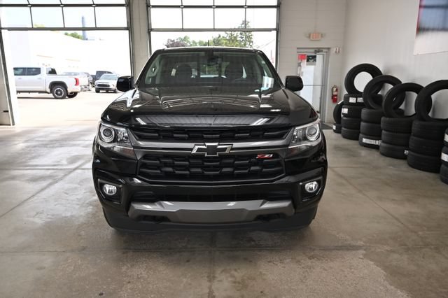 Used 2022 Chevrolet Colorado Z71 AWD/4WD image 2