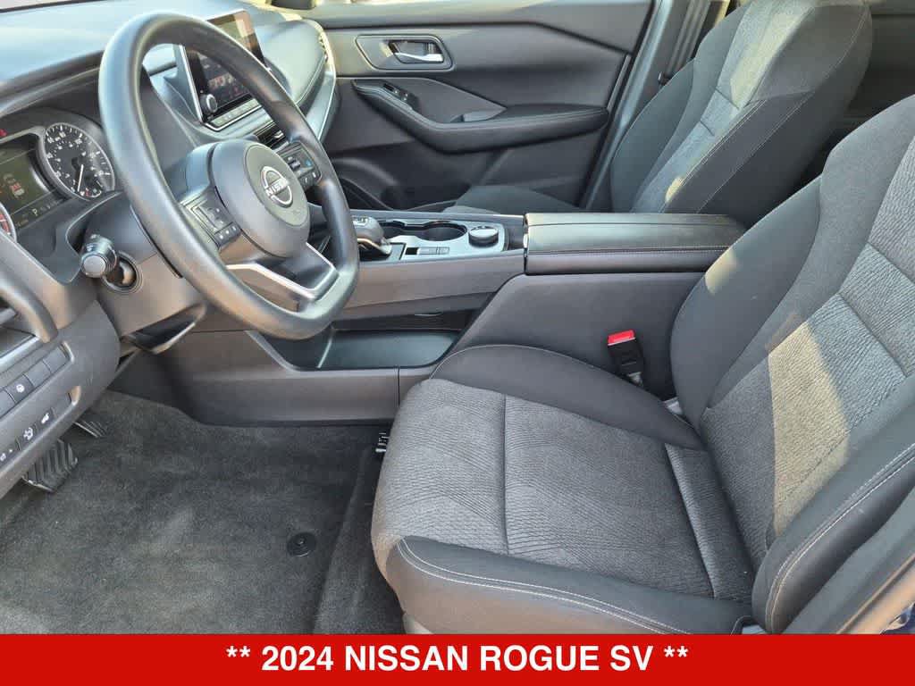 Used 2024 Nissan Rogue SV AWD/4WD image 15