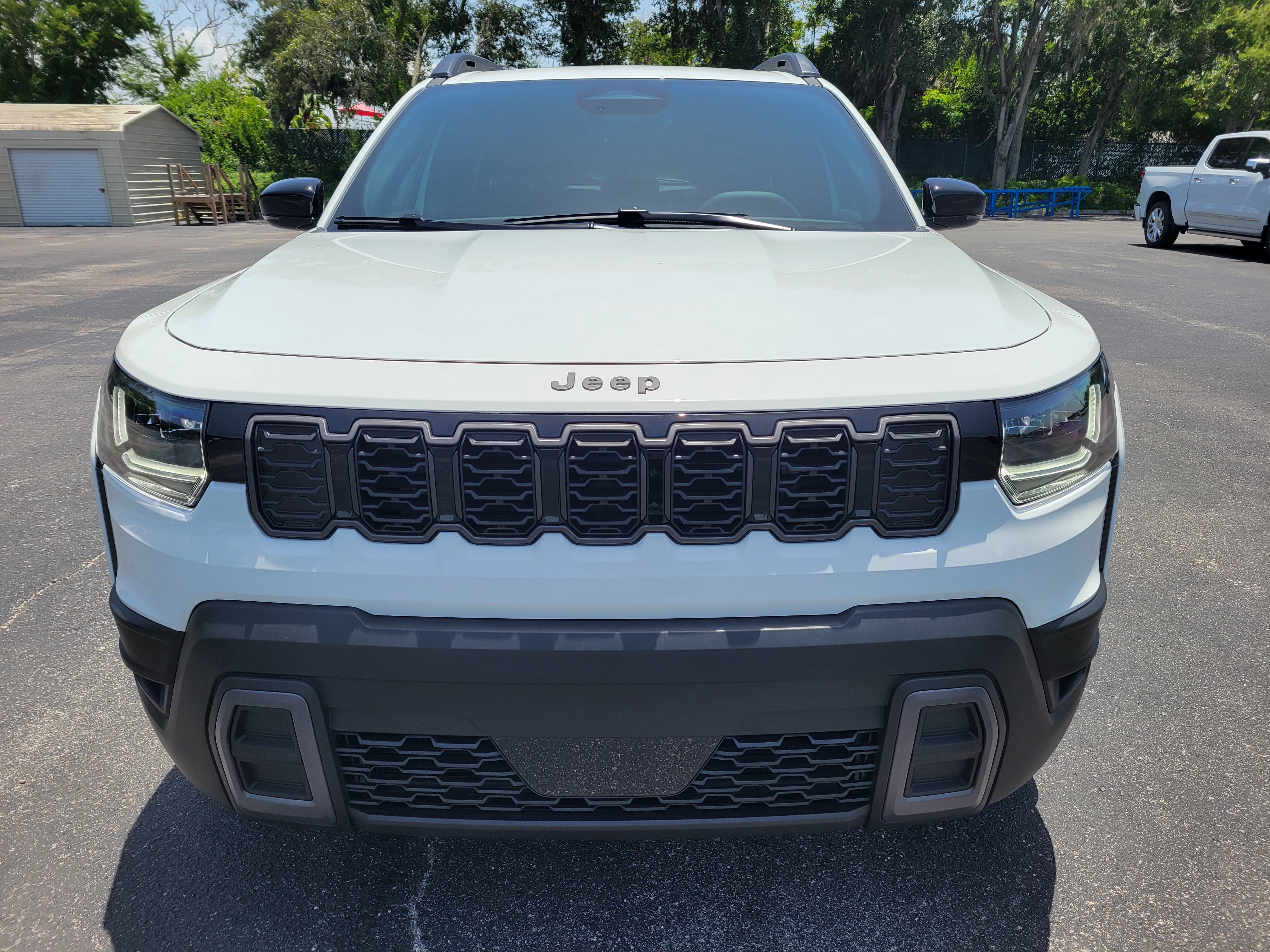 Used 2026 Jeep Cherokee Limited AWD/4WD image 2