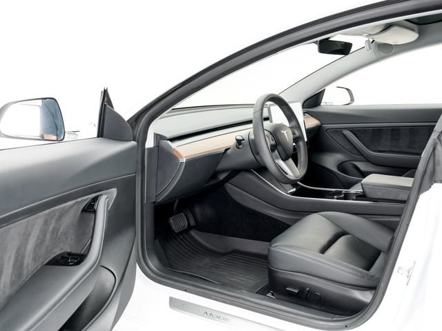 Used 2020 Tesla Model 3 Standard Range Plus image 6