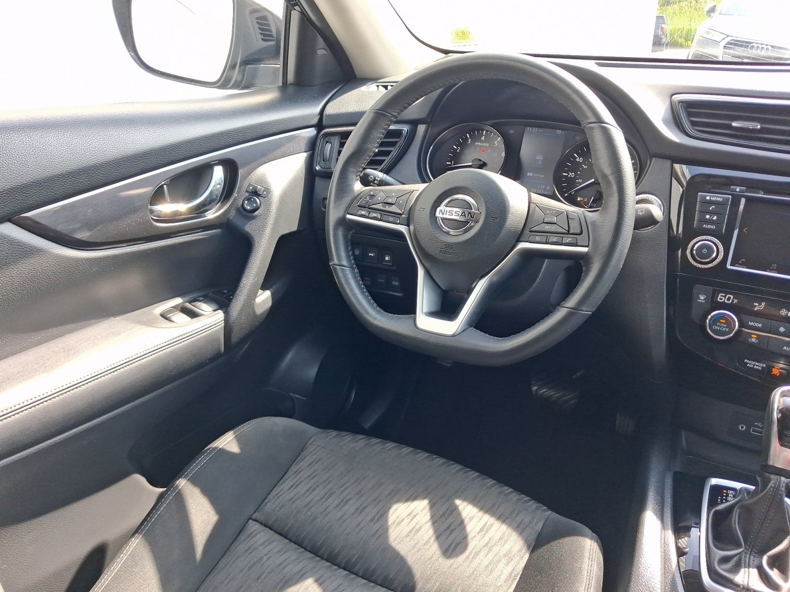 Used 2019 Nissan Rogue SV AWD/4WD image 22