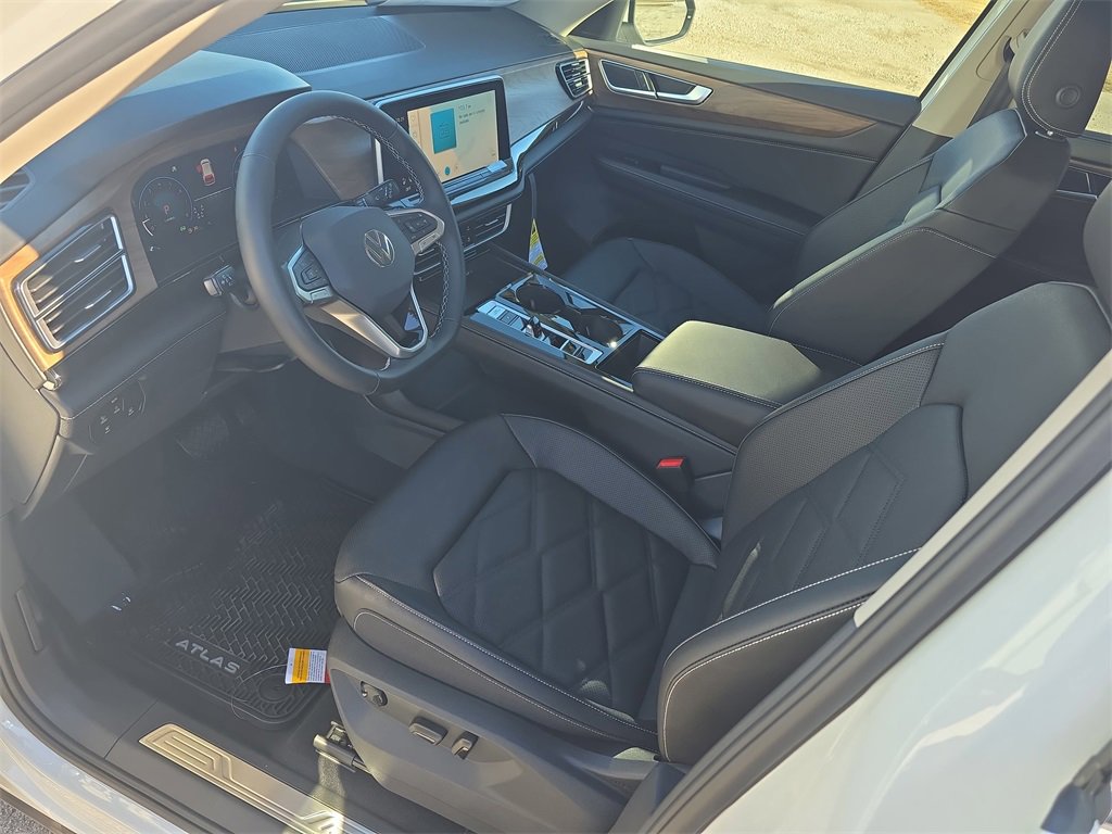 New 2026 Volkswagen Atlas SE image 13