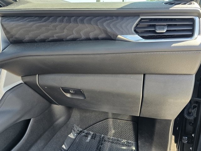 Used 2022 GMC Yukon XL Denali w/ Denali Ultimate Package image 27