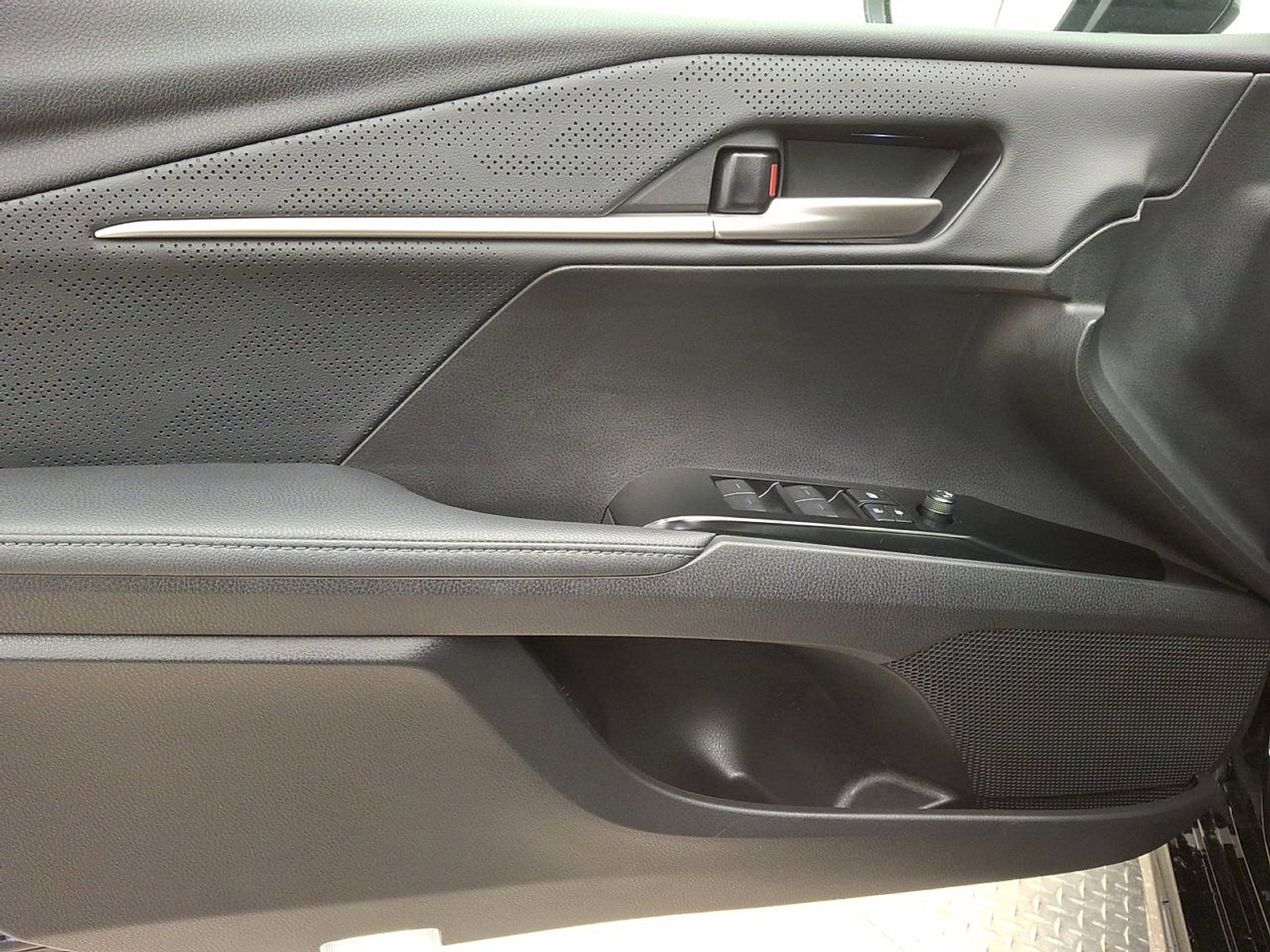 Certified 2025 Toyota Camry XSE image 10