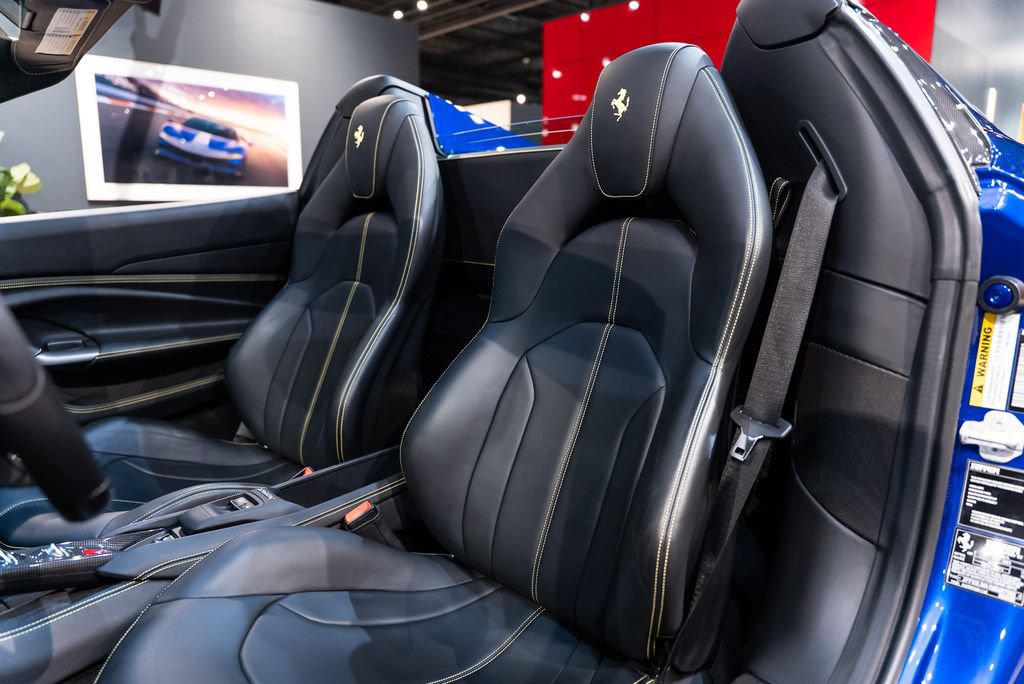 Certified 2021 Ferrari F8 Tributo RWD image 4