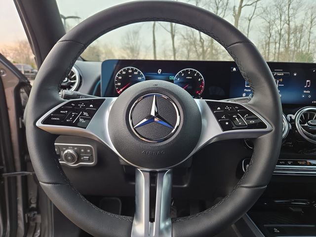 New 2026 Mercedes-Benz GLB 250 4MATIC image 18