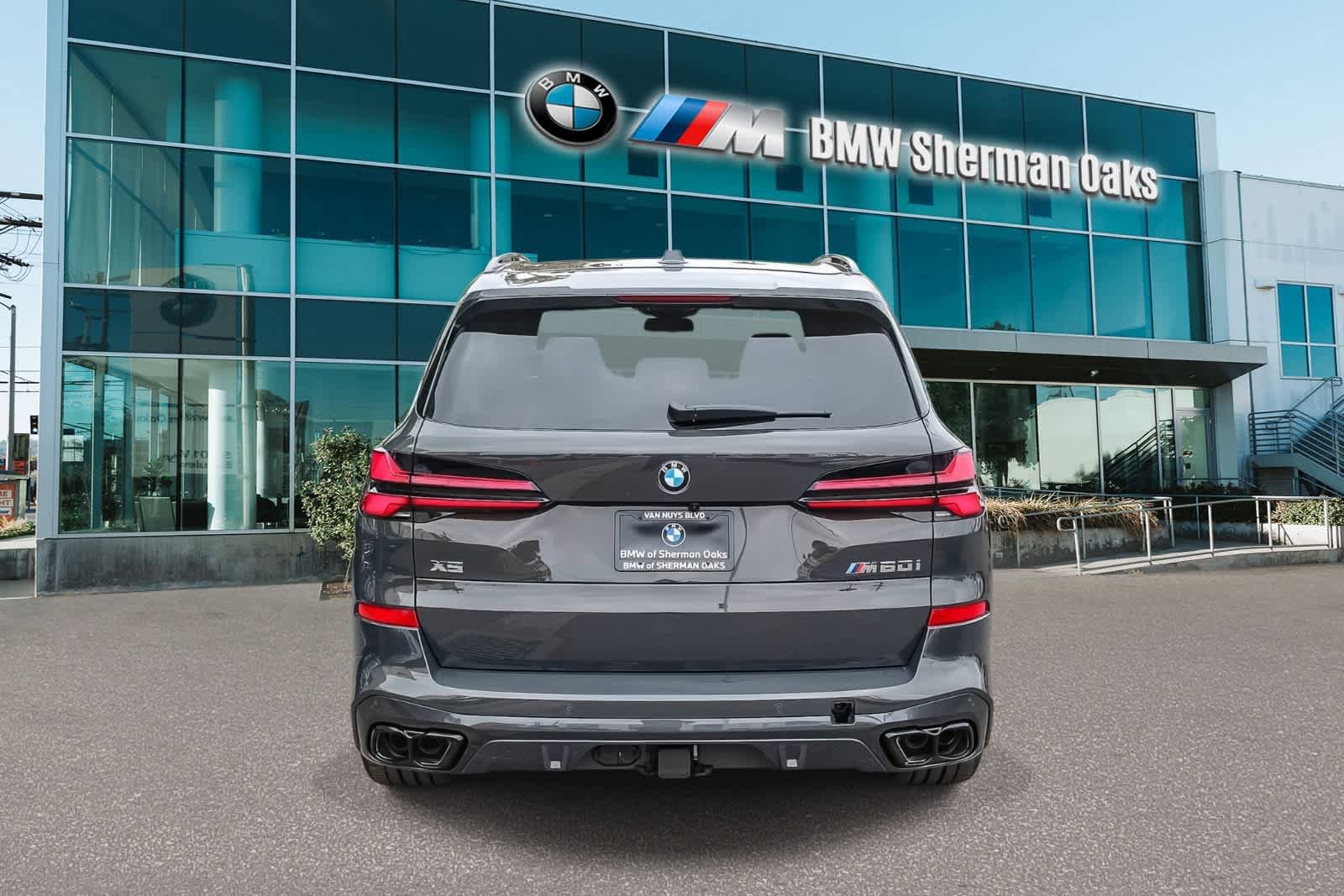 New 2026 BMW X5 M60i AWD/4WD image 5