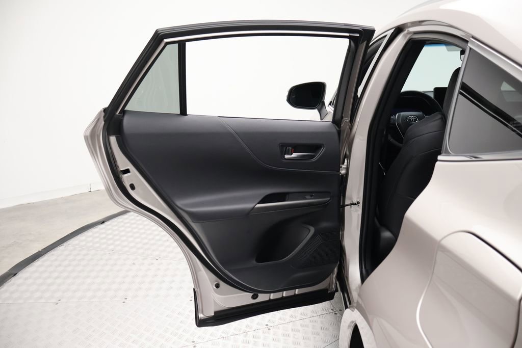 Certified 2024 Toyota Venza Limited image 21