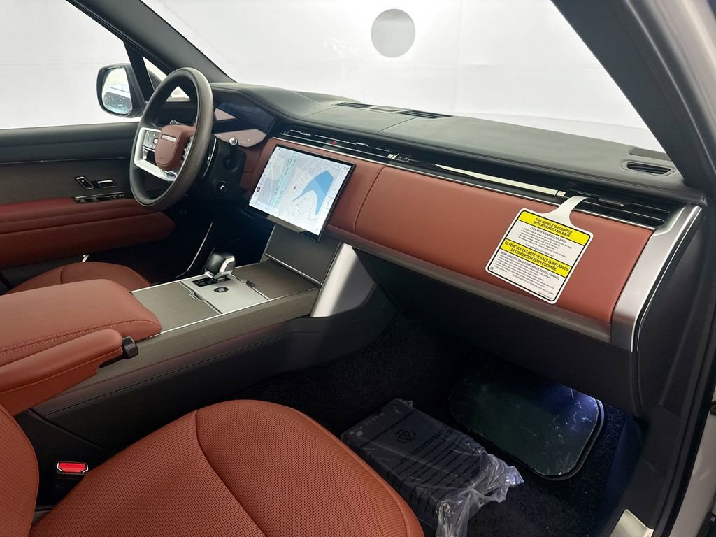 New 2026 Land Rover Range Rover SV image 30