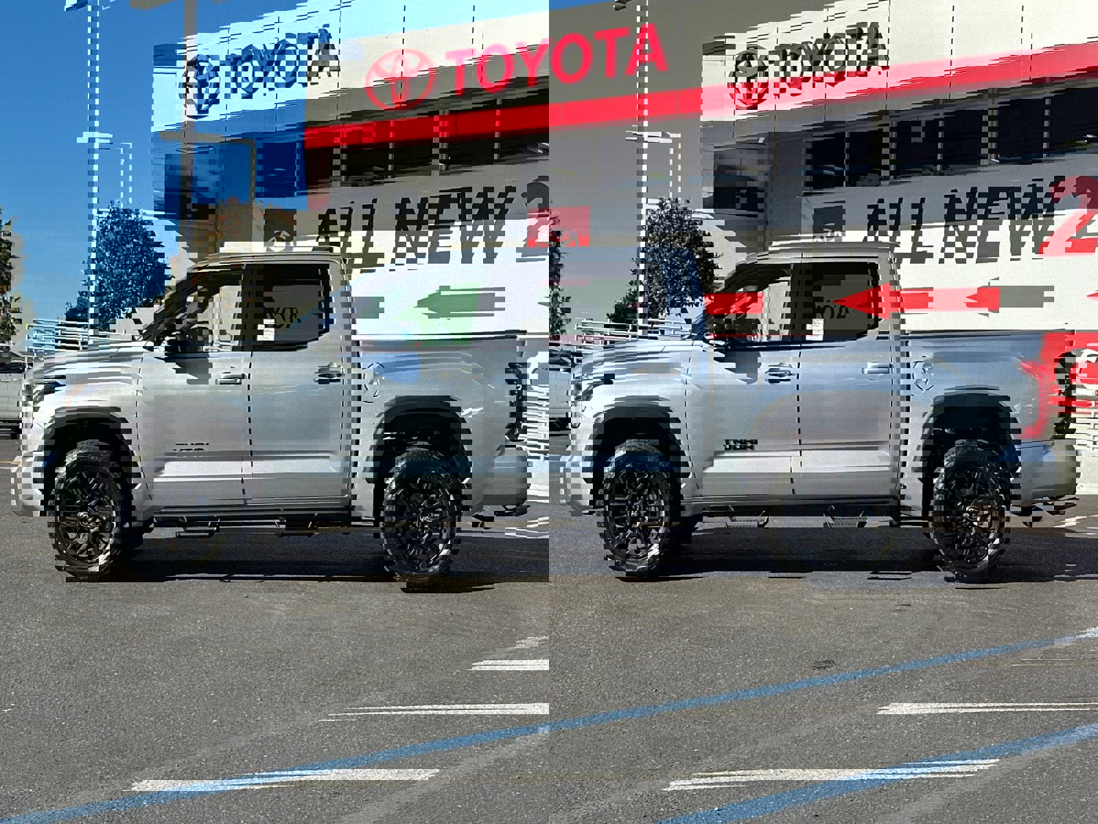 New 2026 Toyota Tundra Limited image 2