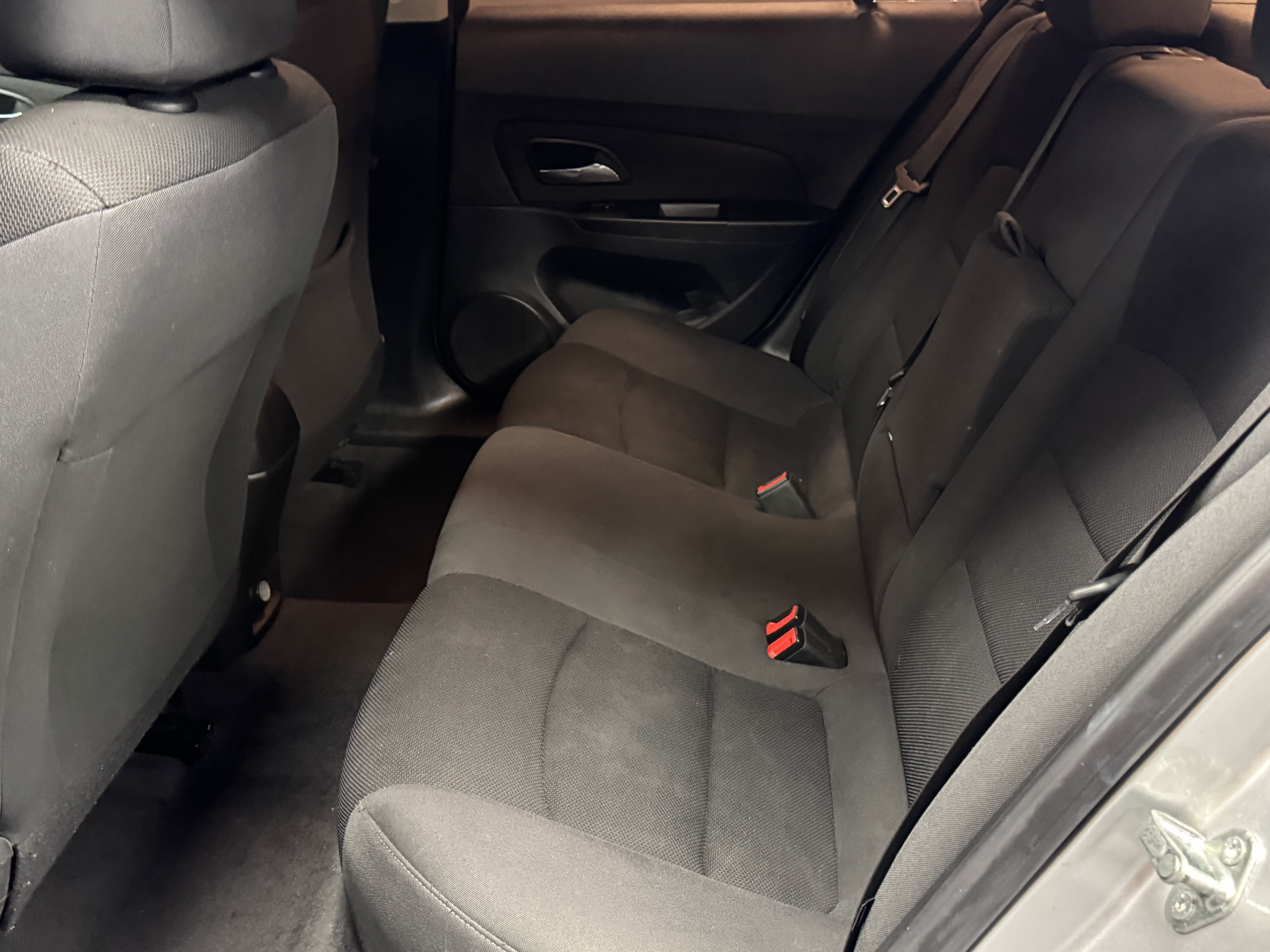 Used 2015 Chevrolet Cruze LT FWD image 14