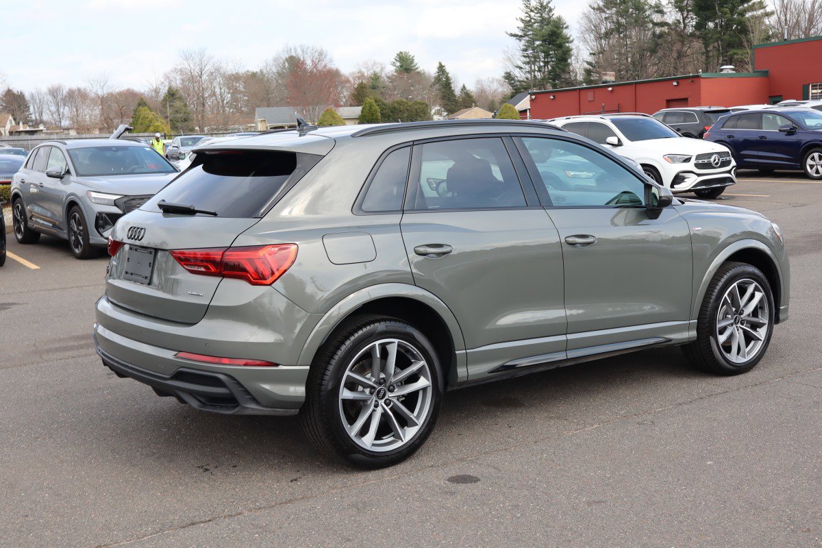 Used 2025 Audi Q3 2.0T Premium w/ Convenience Package image 5