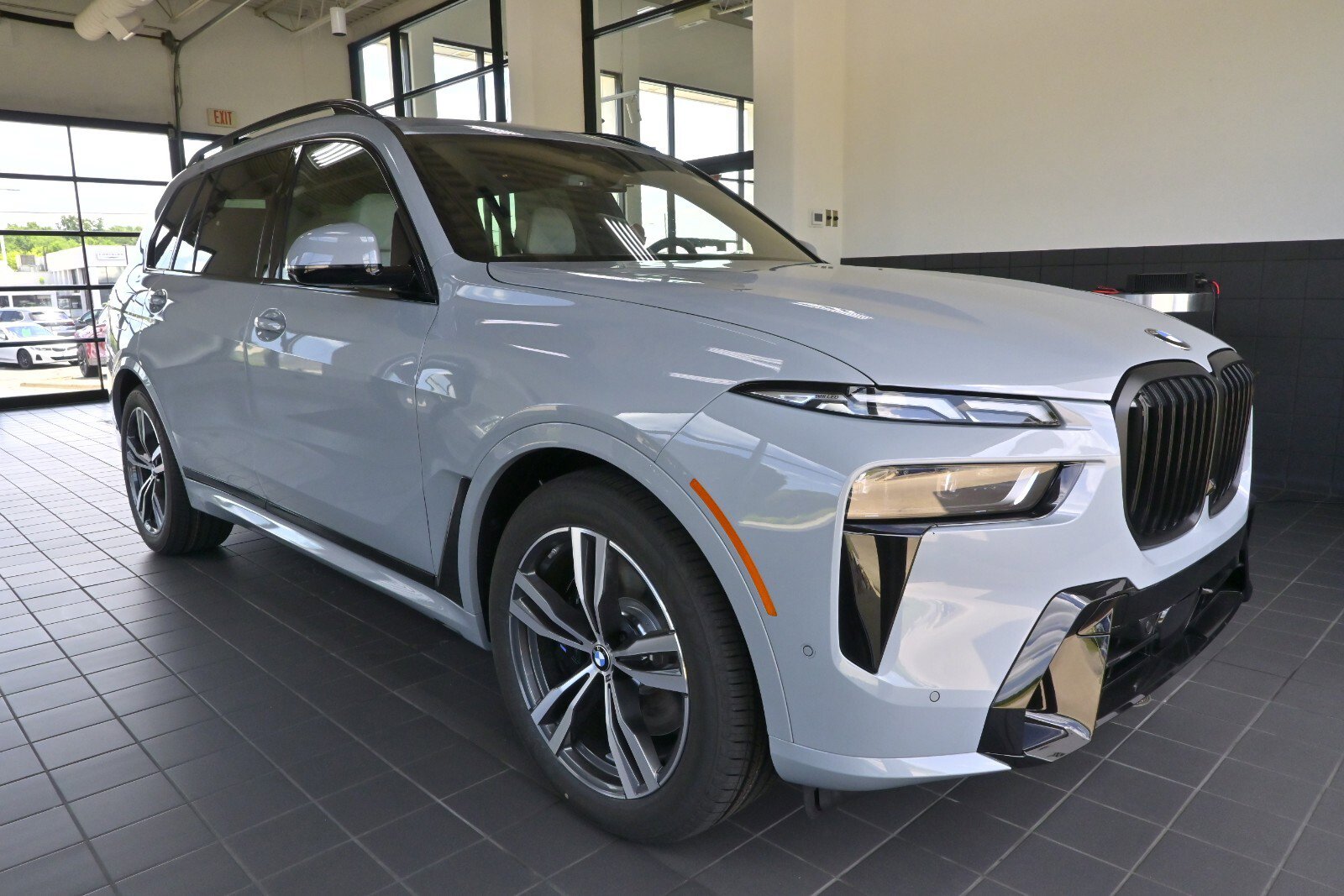 New 2026 BMW X7 xDrive40i w/ Executive Package
